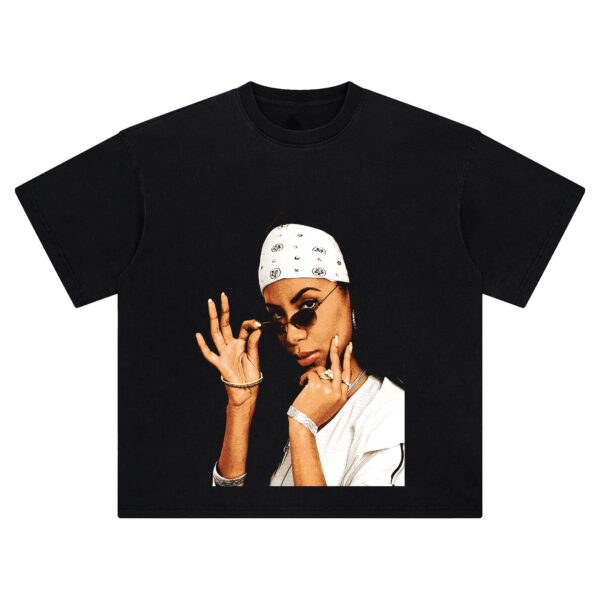 AAliyah "Big Face" Graphic Tee